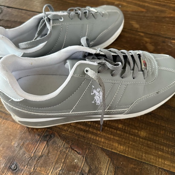 U.S. Polo Assn. Men's Gray Sneakers - Picture 3 of 5
